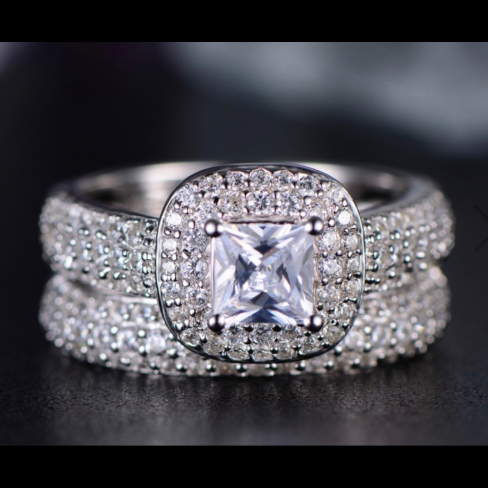 Trade with @tessbear